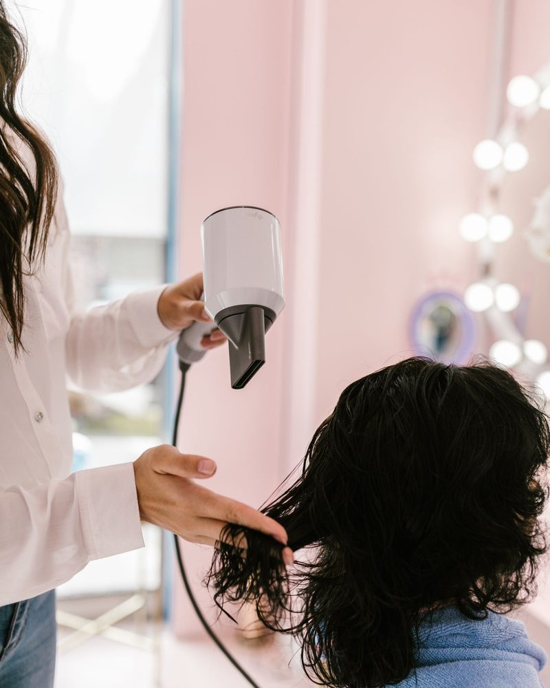 Haar in een diepe koperrode kleur